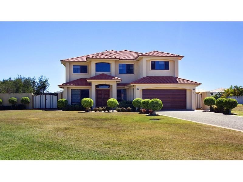 1 Pipers Point, Hope Island QLD 4212