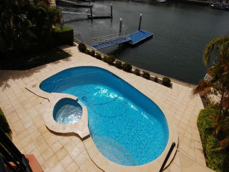 Paradise Point QLD 4216