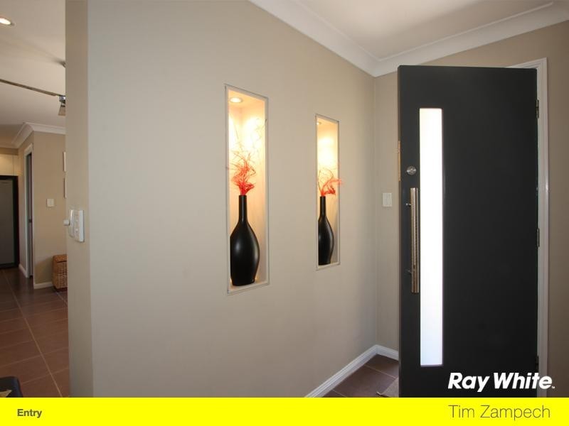 20 Mungala Street, Hope Island QLD 4212