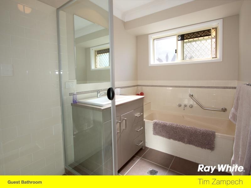 20 Mungala Street, Hope Island QLD 4212