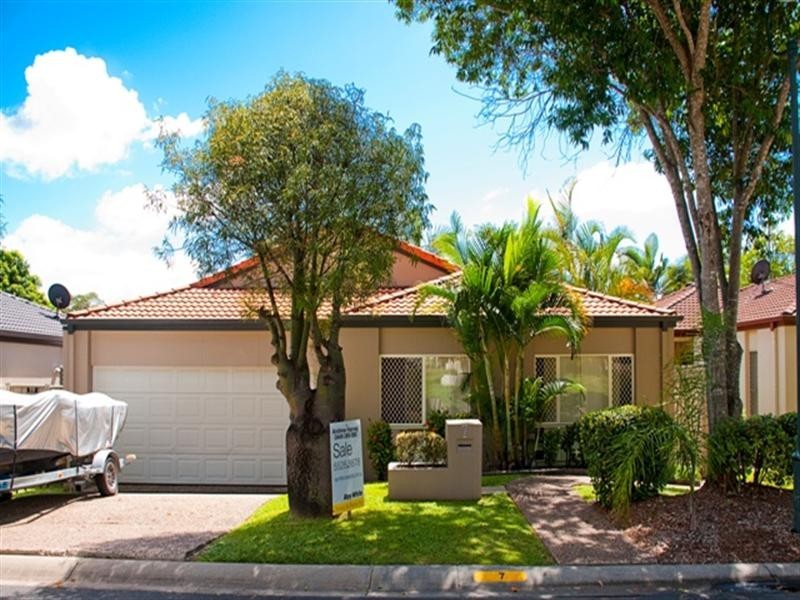 7 Siena Place, Coombabah QLD 4216