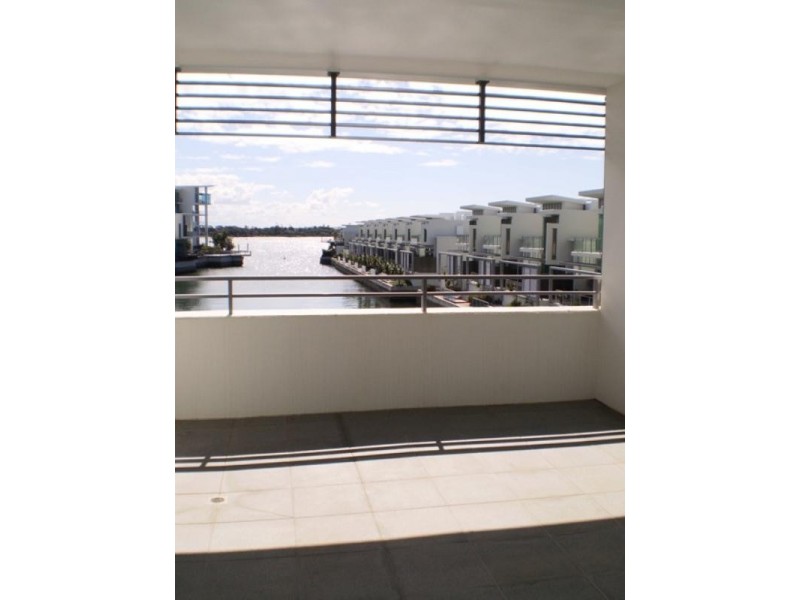 Paradise Point QLD 4216