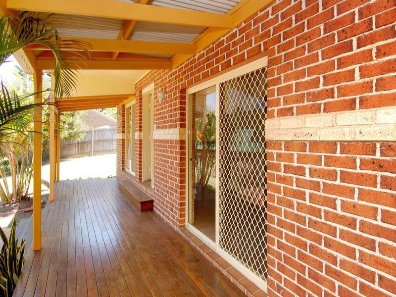 9 Parish Court, Molendinar QLD 4214