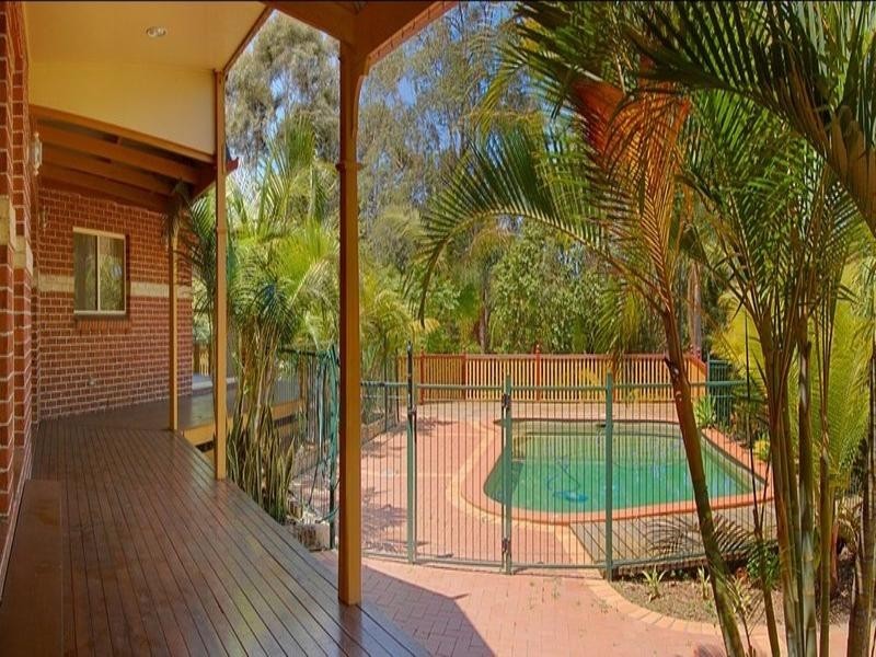 9 Parish Court, Molendinar QLD 4214