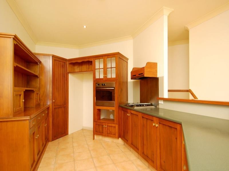 9 Parish Court, Molendinar QLD 4214