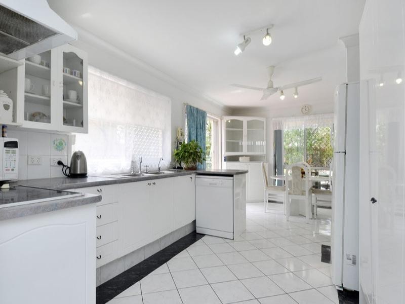 161 Bayview Street, Runaway Bay QLD 4216