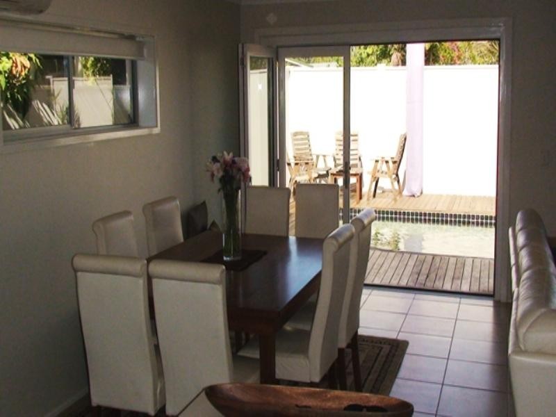 37 Mungera Street, Runaway Bay QLD 4216