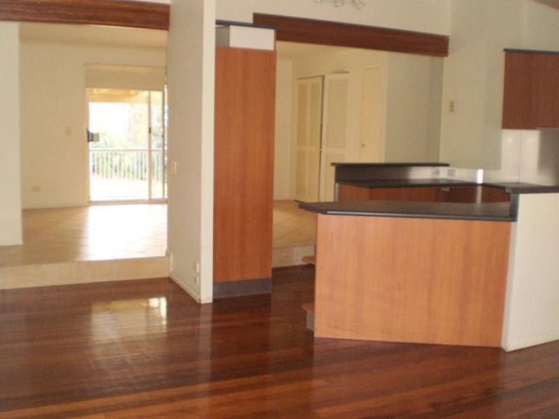 Hope Island QLD 4212