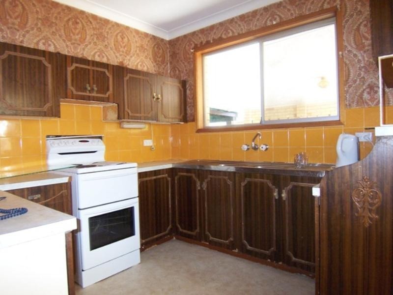 25 Ashgrove Avenue, Runaway Bay QLD 4216