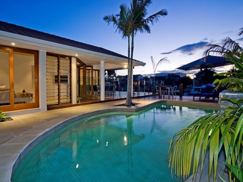 15 Cockleshell Court, Runaway Bay QLD 4216