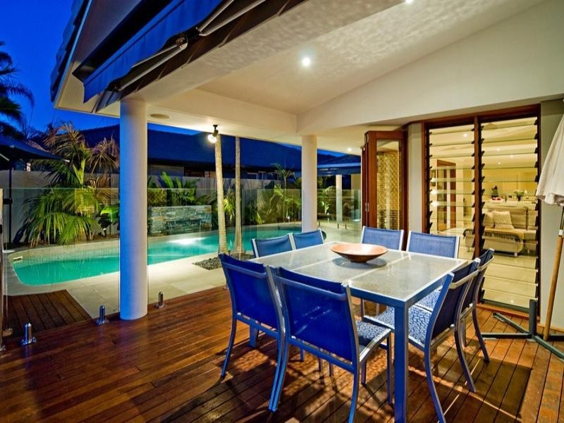 15 Cockleshell Court, Runaway Bay QLD 4216