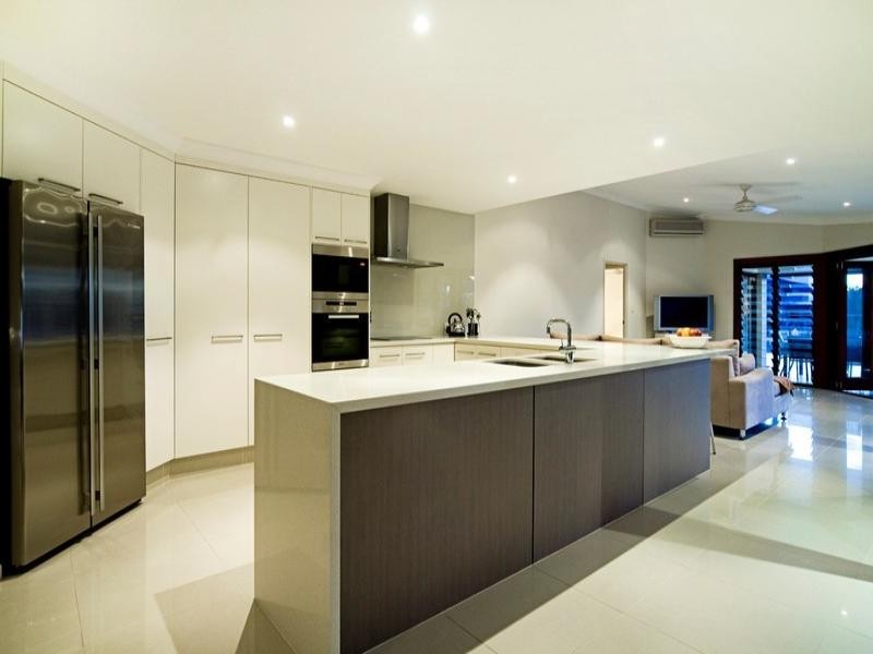 15 Cockleshell Court, Runaway Bay QLD 4216