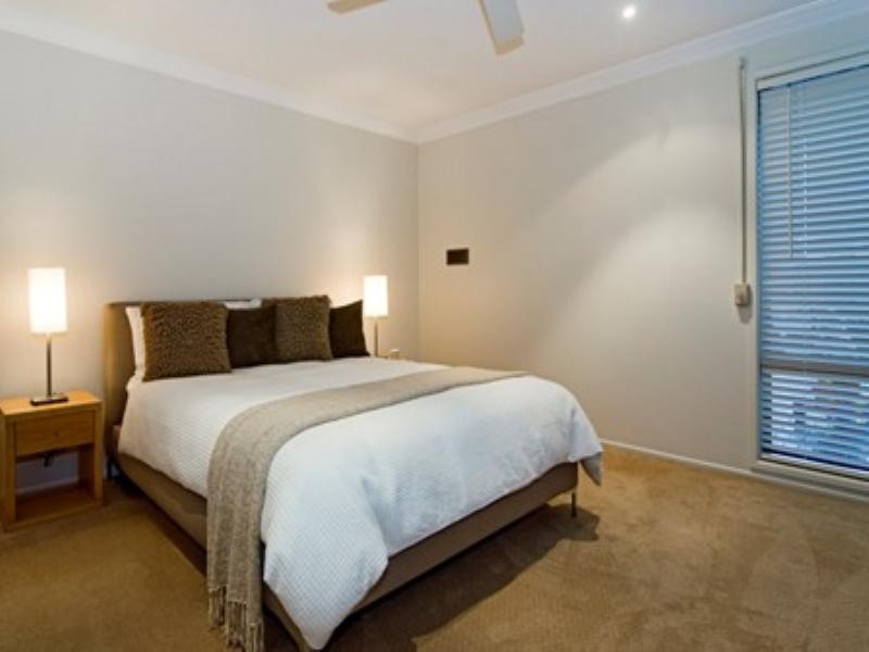 15 Cockleshell Court, Runaway Bay QLD 4216