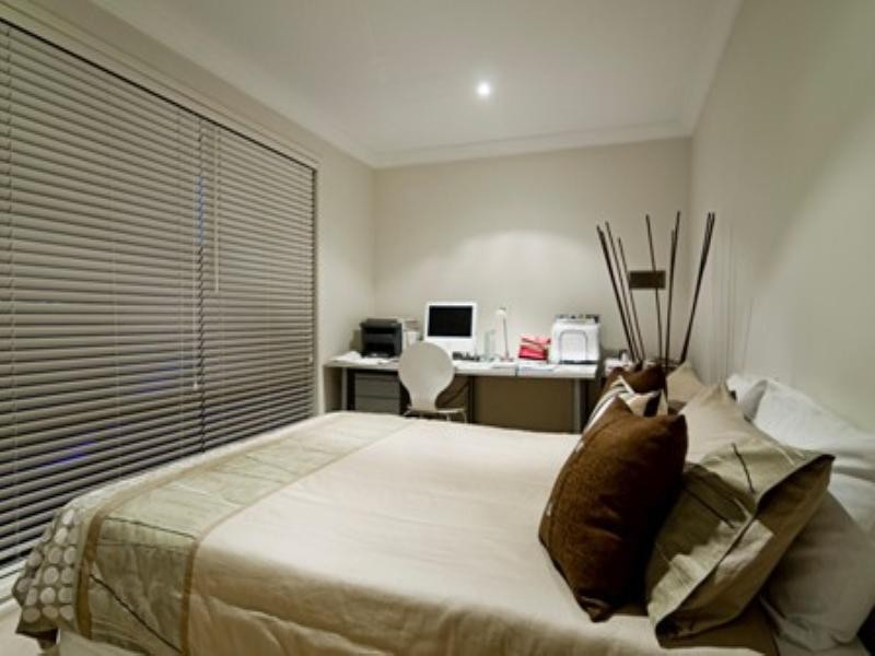 15 Cockleshell Court, Runaway Bay QLD 4216