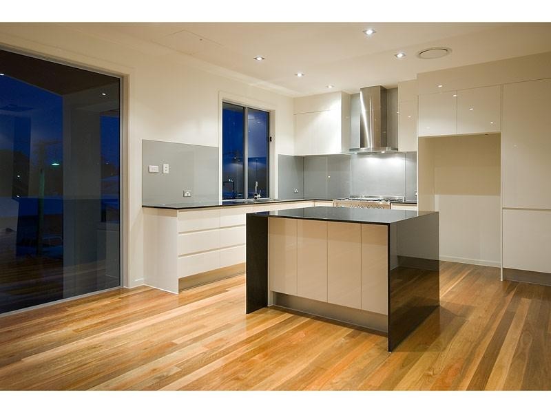 2/18 Helena Street, Biggera Waters QLD 4216