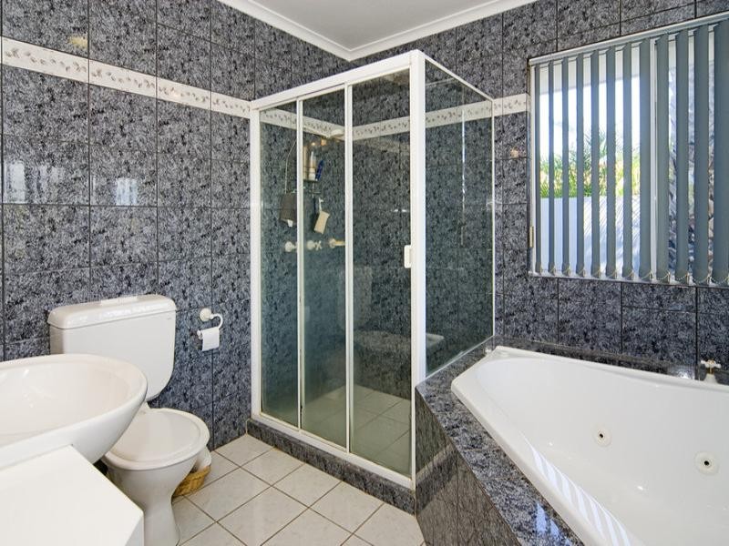 104 Sundance Way, Runaway Bay QLD 4216