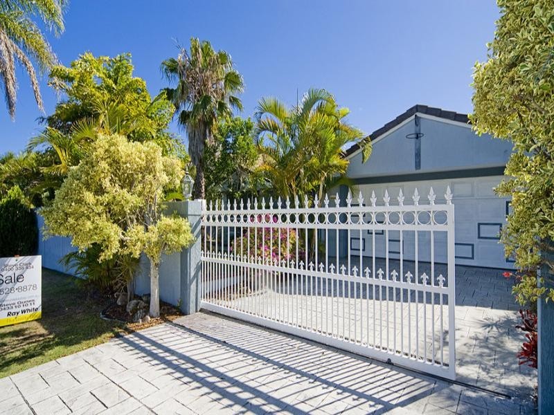 104 Sundance Way, Runaway Bay QLD 4216
