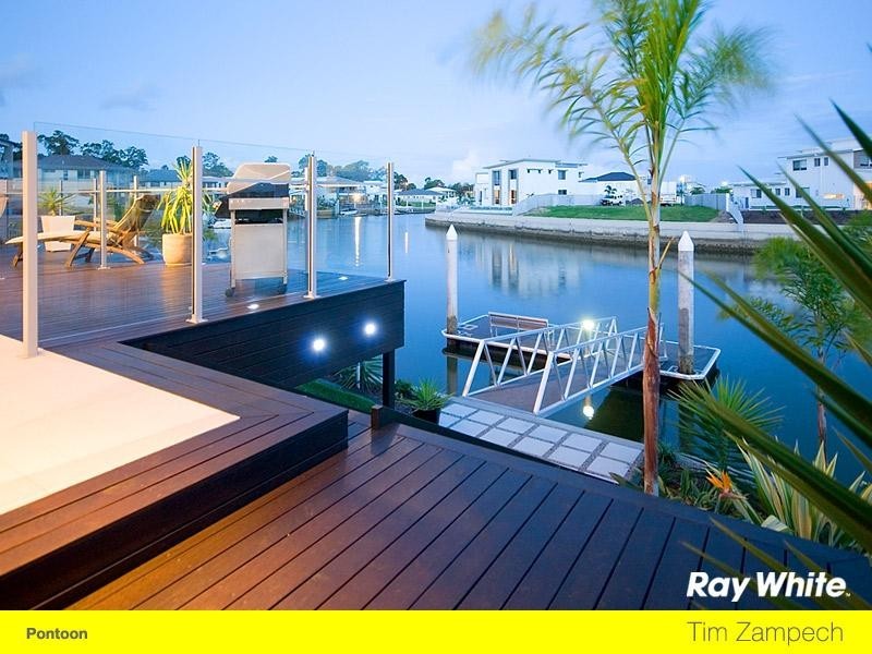 71 Compass Drive, Biggera Waters QLD 4216