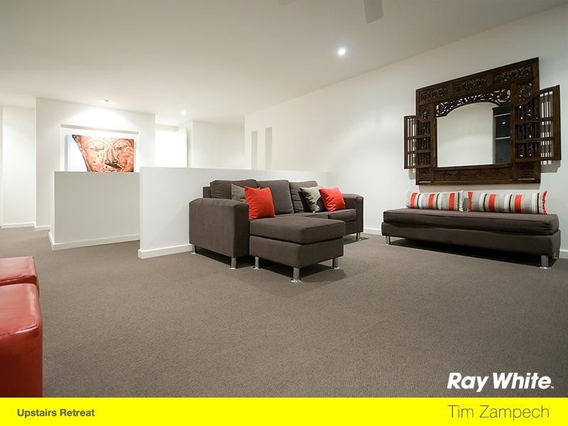 71 Compass Drive, Biggera Waters QLD 4216