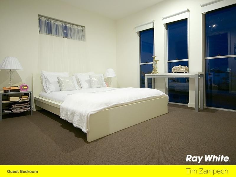 71 Compass Drive, Biggera Waters QLD 4216