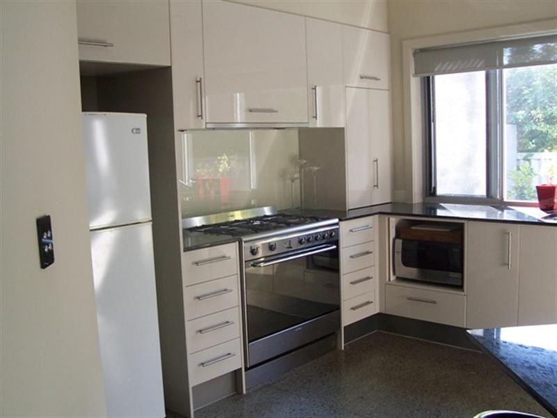 2/151 Bayview Street, Runaway Bay QLD 4216