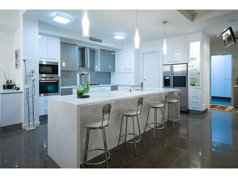 Paradise Point QLD 4216