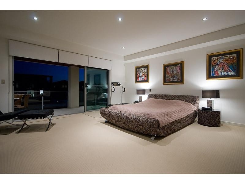 Paradise Point QLD 4216