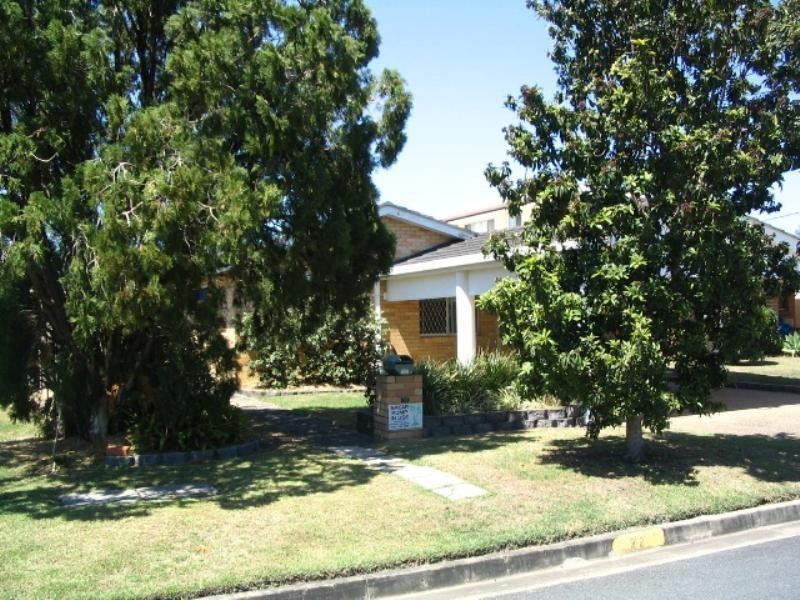 22 Vaggelas Crescent, Biggera Waters QLD 4216