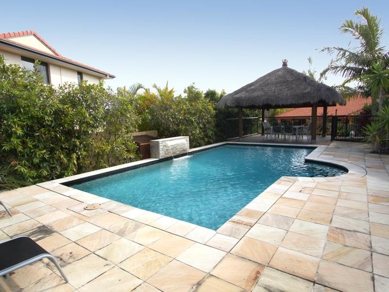 12 Orpington Court, Arundel QLD 4214