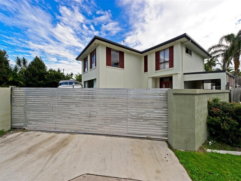 316 Bayview Street, Hollywell QLD 4216
