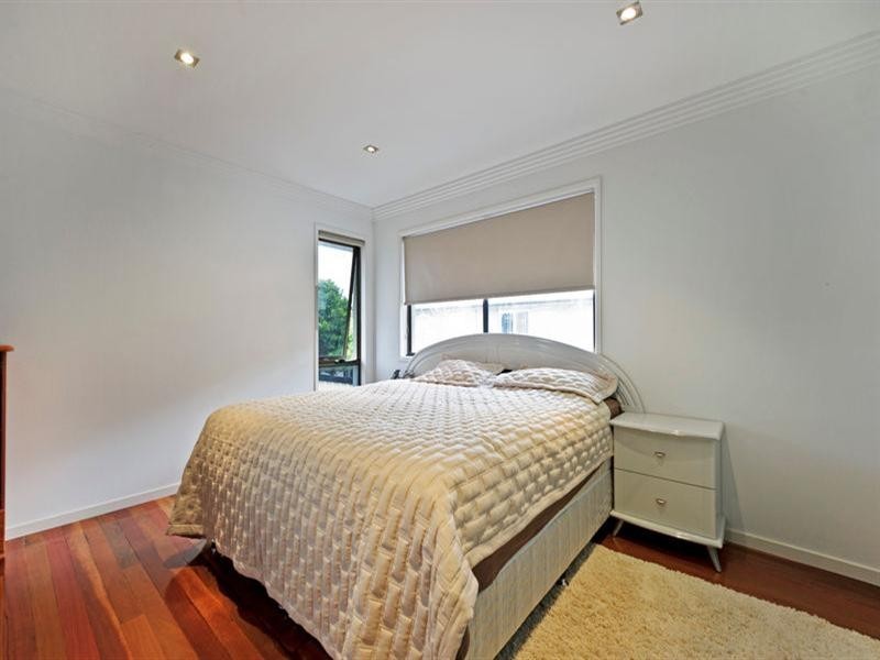 316 Bayview Street, Hollywell QLD 4216