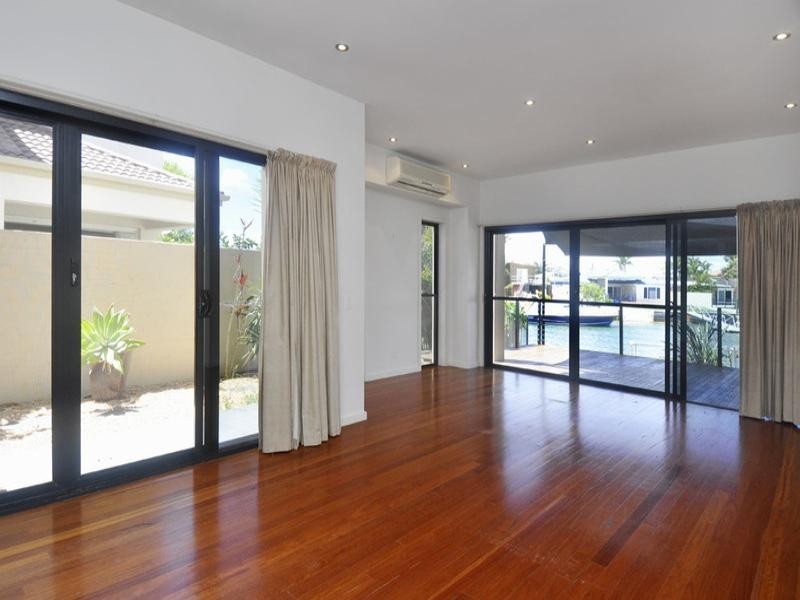 1/55 Hollywell Road, Biggera Waters QLD 4216