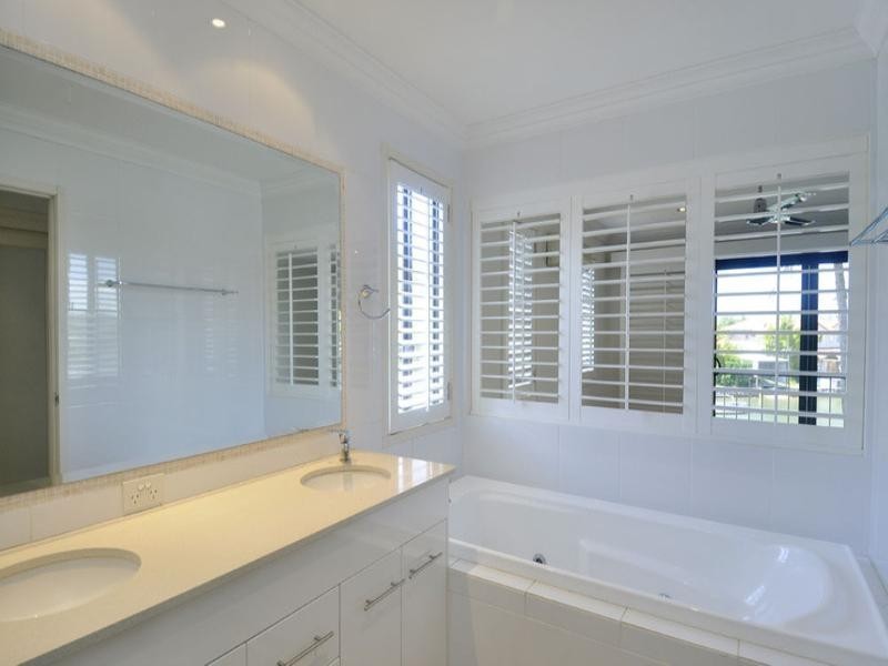 1/55 Hollywell Road, Biggera Waters QLD 4216