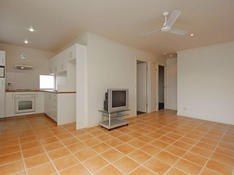 8 and 8a Huon Crescent, Runaway Bay QLD 4216