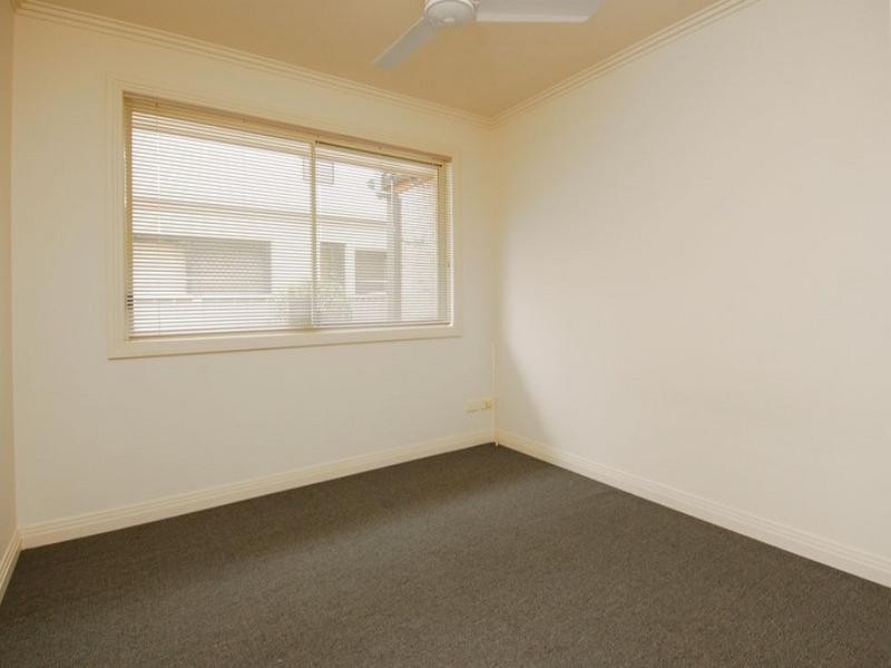 8 and 8a Huon Crescent, Runaway Bay QLD 4216