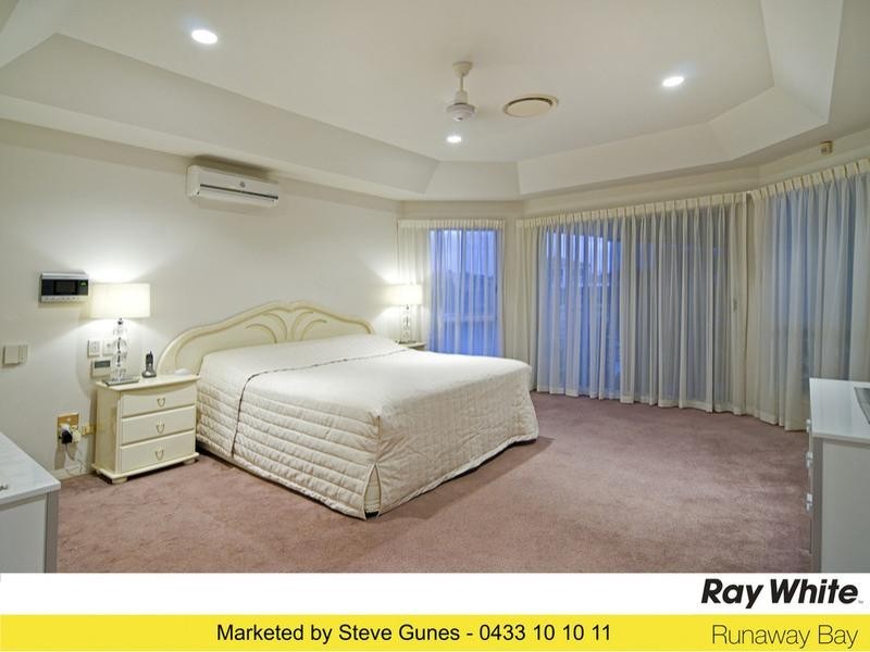 161 Pebble Beach Drive, Runaway Bay QLD 4216