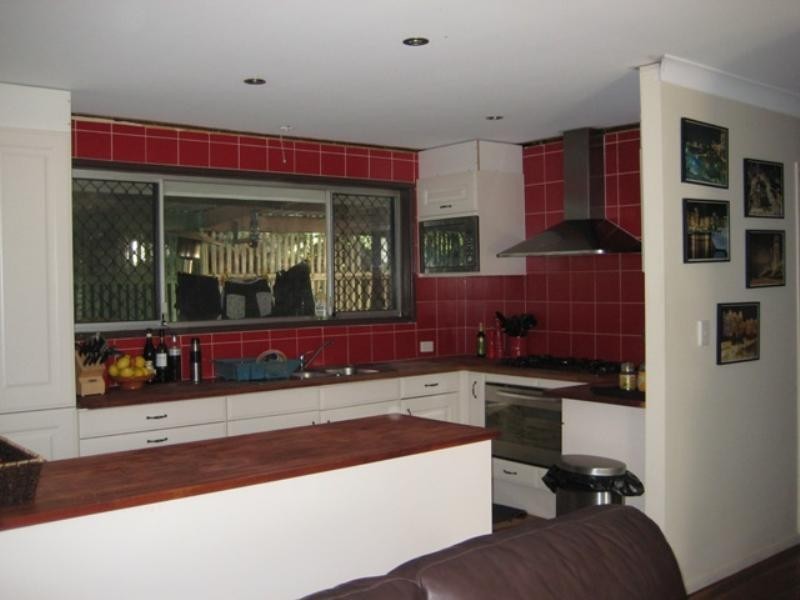 43 Ocean Street, Runaway Bay QLD 4216