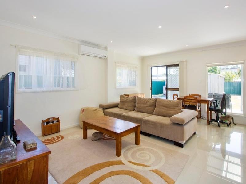 29 Ashgrove Avenue, Runaway Bay QLD 4216