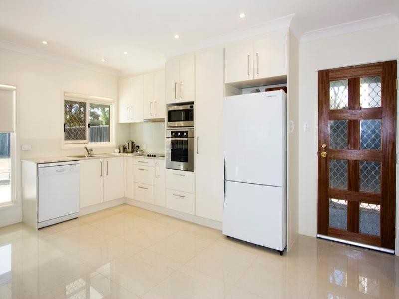 29 Ashgrove Avenue, Runaway Bay QLD 4216