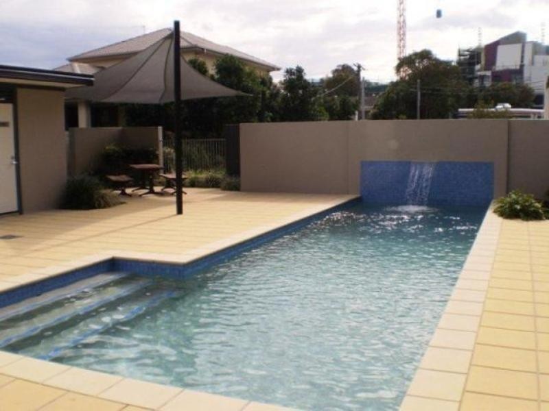 17/12-18 Bayview Street, Runaway Bay QLD 4216