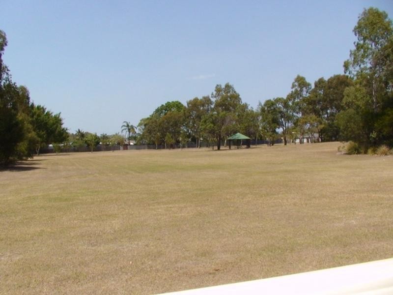 17/12-18 Bayview Street, Runaway Bay QLD 4216