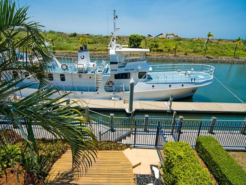 96 John Lund Drive, Hope Island QLD 4212