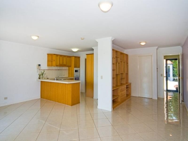 96 John Lund Drive, Hope Island QLD 4212