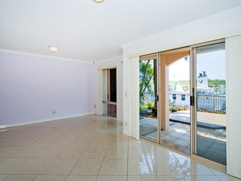 96 John Lund Drive, Hope Island QLD 4212