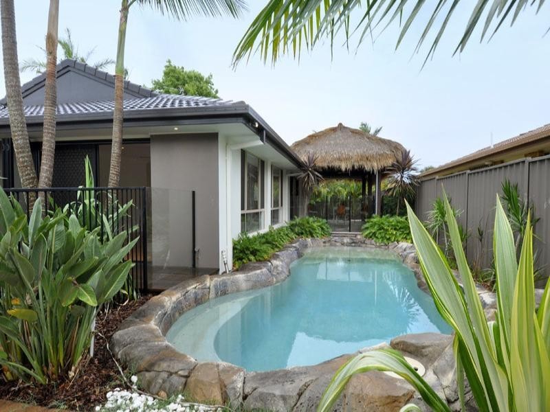 35 Matthew Flinders Drive, Hollywell QLD 4216