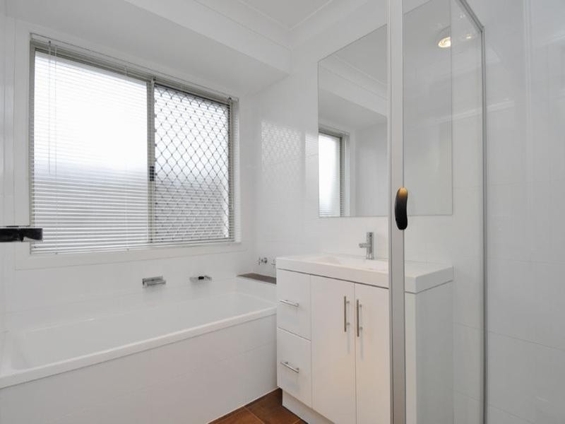 35 Matthew Flinders Drive, Hollywell QLD 4216