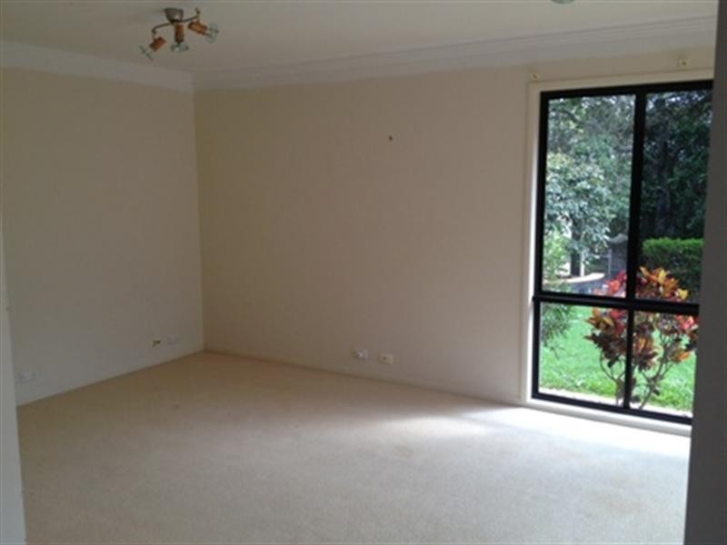 15 Champagne Boulevard, Helensvale QLD 4212