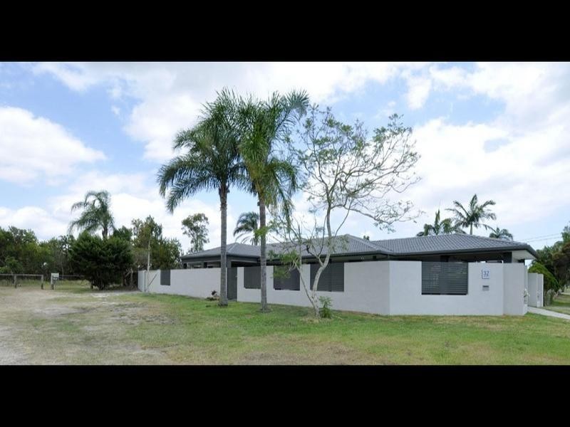 32 Jacaranda Avenue, Hollywell QLD 4216