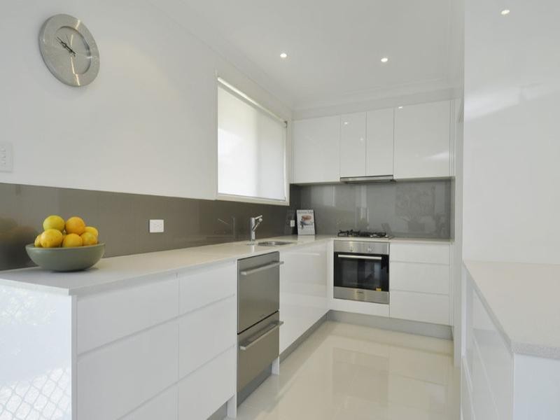 32 Jacaranda Avenue, Hollywell QLD 4216