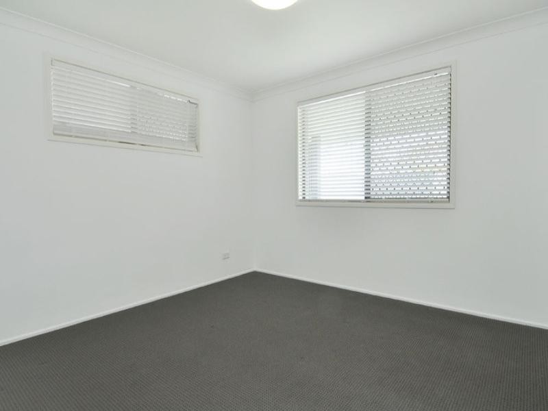 32 Jacaranda Avenue, Hollywell QLD 4216